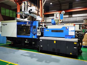 Mesin suntikan plastik 2K